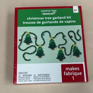 Creatology Christmas Tree Garland Kit for ages 6 and older makes 1 garland new